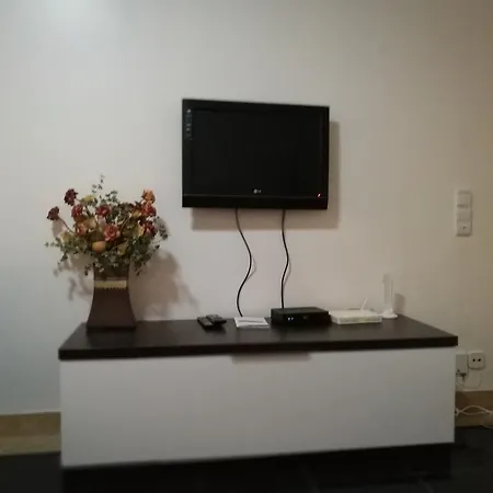 Apartament Visconde De Valmor *